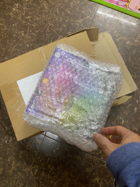 Đóng gói cẩn thận, giao hàng nhanh chóng. Đèn đẹp. Sẽ mua thêm để decor góc làm việc