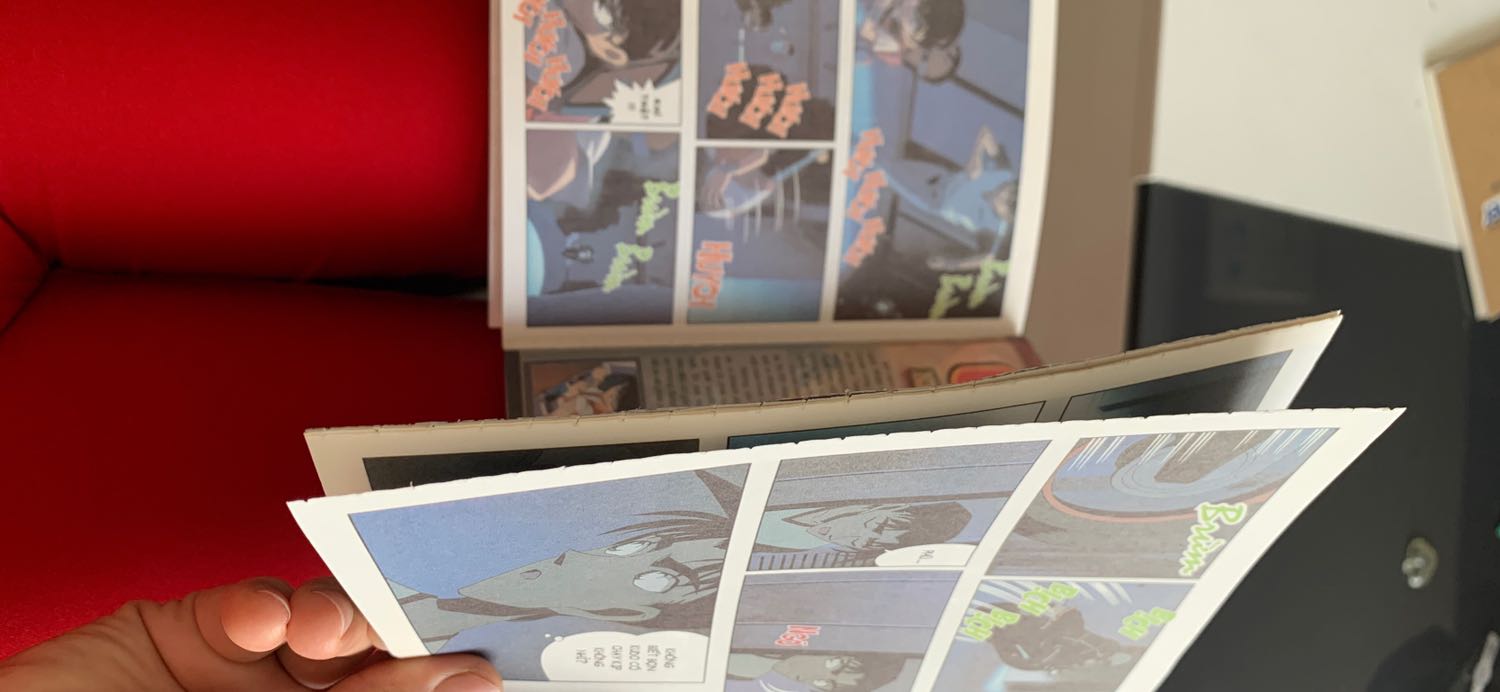 Sách giao nhanh , hình đẹp rõ.nhưng vừa lật được vào trang đã sứt ra như thế này . Tôi muốn đổi lại cuốn mới phải làm thế nao?