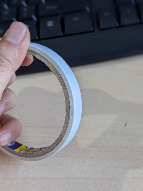 Sản phẩm đúng như hình, có điều giao quá chậm, nhà bán chuẩn bị cực chậm, giao trễ so với dự kiến, băng keo quá cũ, 2 mặt nhưng chỉ sử dụng được một mặt, mặt còn lại tháo cách nào cũng không ra, do quá cũ đã hư keo hết 1 mặt.