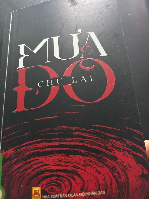 Quyển sách hay nên đọc. 
"... đấu tranh tầm thường nó uổng phí đi!"