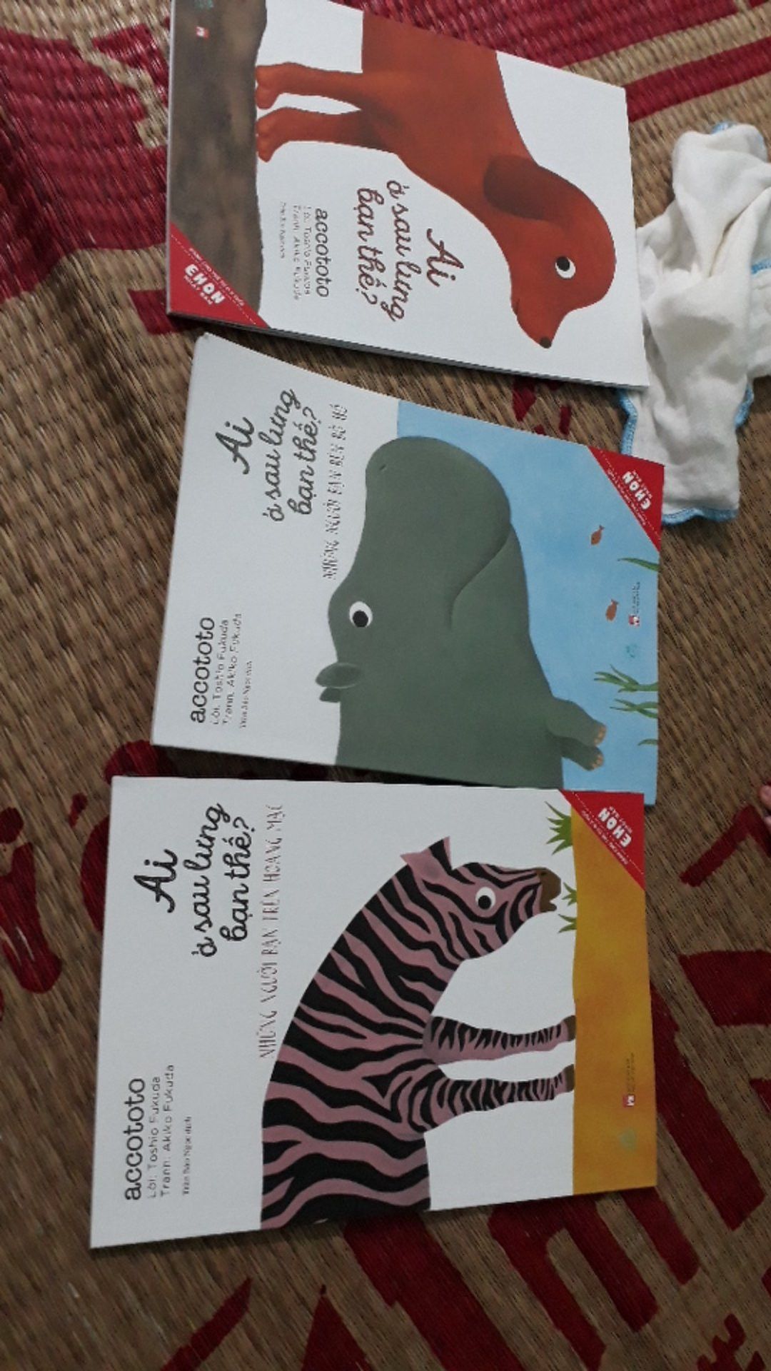 sách đẹp, ảnh nét. sách rất thú vị