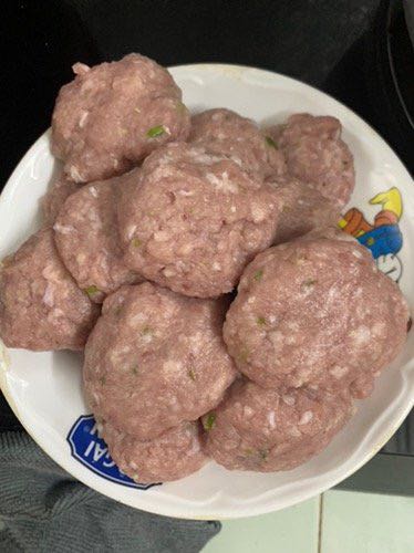 Giao hàng nhanh hơn mình tưởng, mình cứ tưởng mai mới nhận nhưng hôm này có rồi, shop đóng gói cẩn thận lám, hàng của mình đầy đủ không thiếu chi, bảo hành, HDSD có tất, mình cho chạy thử rùi, ok lám. mình mua lúc khuyến mãi nên giá còn 599k á. quá hời luôn