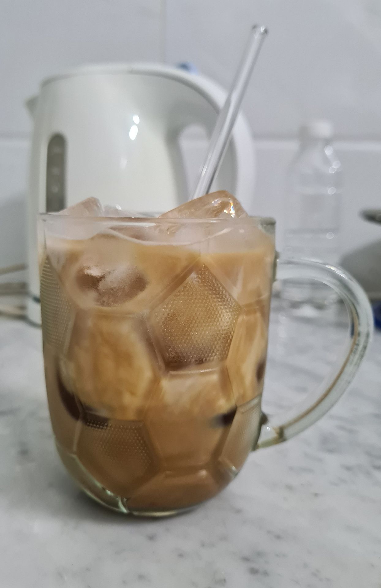 Sách đẹp, mới . Nội dung thích hợp cho bé
Chất lượng sản phẩm tuyệt vời. Đóng gói sản phẩm rất đẹp và chắc chắn. Rất đáng tiền. Thời gian giao hàng rất nhanh