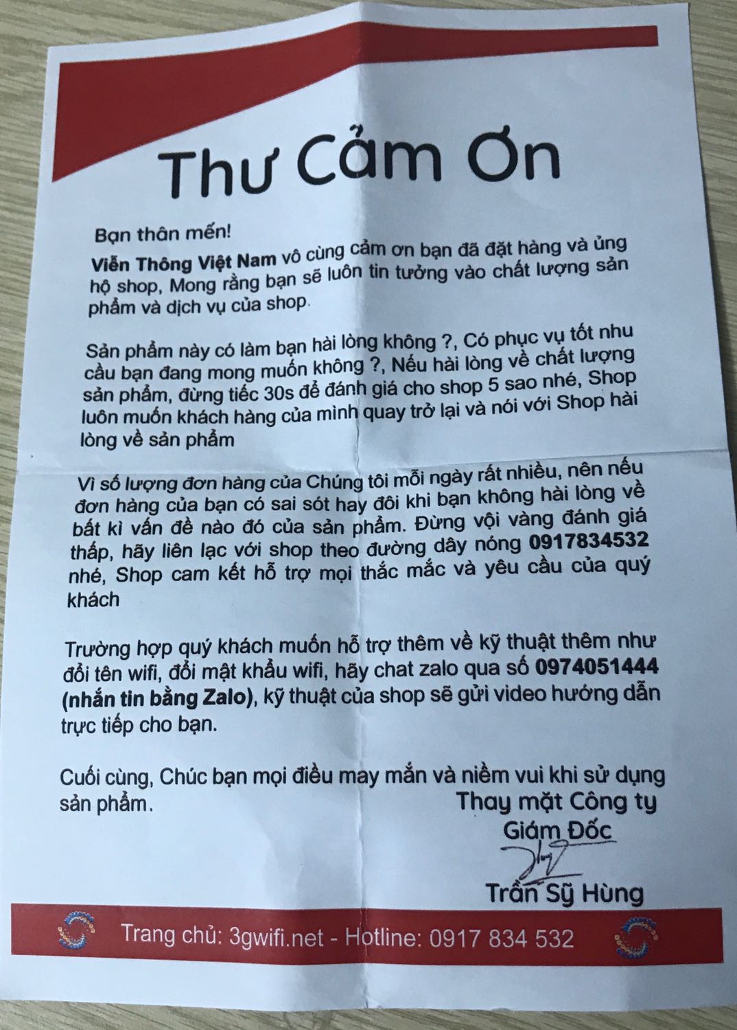 Mình đã lắp sim vô máy sim ko hoạt động :(
Tuy nhien nha mang co kem thu ngo, dựa vào thông tin kèm theo sim để gọi *** kích hoạt và ngày có hiệu lực sẽ sớm 4 ngày. Điều đó ko sao cả. Quan trọng là chất lượng. 
Để kiểm tra data sử dụng app của VNPT để check data sẽ nhanh và tiện hơn nhắn tin (vì ipad nt sẽ vô hiệu)