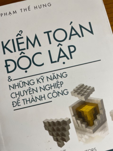 sách hay, dễ đọc, shop giao hàng nhanh, đóng gói cẩn thận