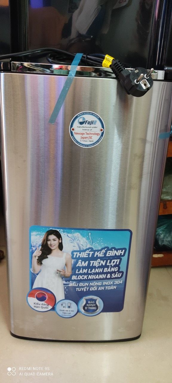 tôi đã mua sản phẩm bên bạn. sản phẩm lỗi báo bạn  bạn báo mình 24h rồi giờ còn thêm 24h 48h rồi có khi nào không trả lời luôn không ta. Mình ở xa mình mua cho ba mẹ vợ mình sử dụng mà giao hàng như hàng củ mình khoing trực tiến nhận. Bên bạn khi nào giải quyết cho mình.