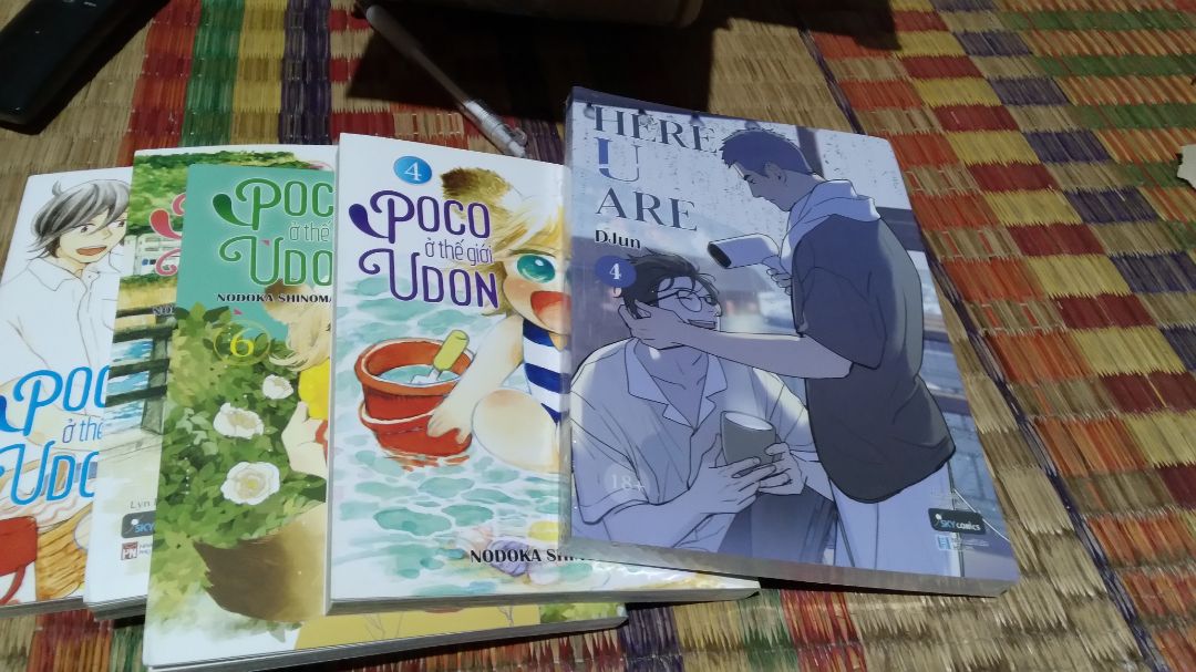 đánh giá 5sao vì truyện hay và dc sale vs giá hời, nhưg mong phần đóng gói sẽ cải thiện hơn, cũng may là truyện vẫn còn seal ko như đợt trc