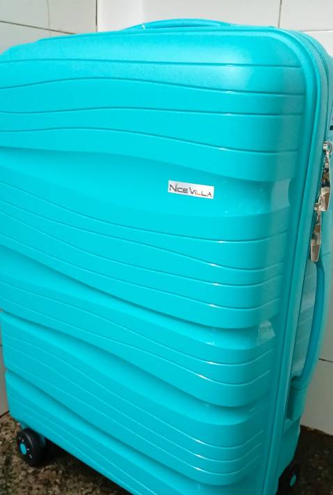 Làm rớt nhưng không bị trầy xước gì nên đánh giá cao sp