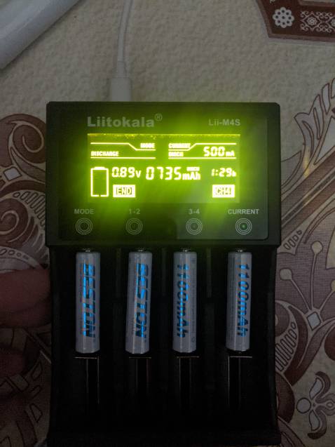 Tôi có thử xạc xả hết 1 hộp pin thì nó chỉ cho ra kết quả tầm 7*** mAh

Pin đề 1100 mAh có vẻ ko đúng lắm...cho 3 sao nhé

Bền hay hao hụt như nào, sau tôi up sau