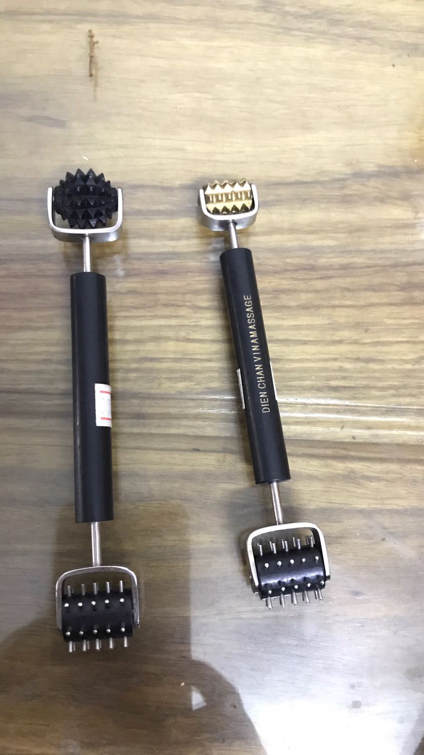 Đặt hàng 2 chiếc giống nhau mà giao 2 cái khác nhau. *** đảo à. Giá rẻ hơn