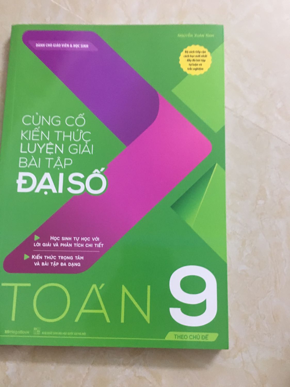 Sách cx tạm ổn hợp vs bạn nào mới bắt đầu