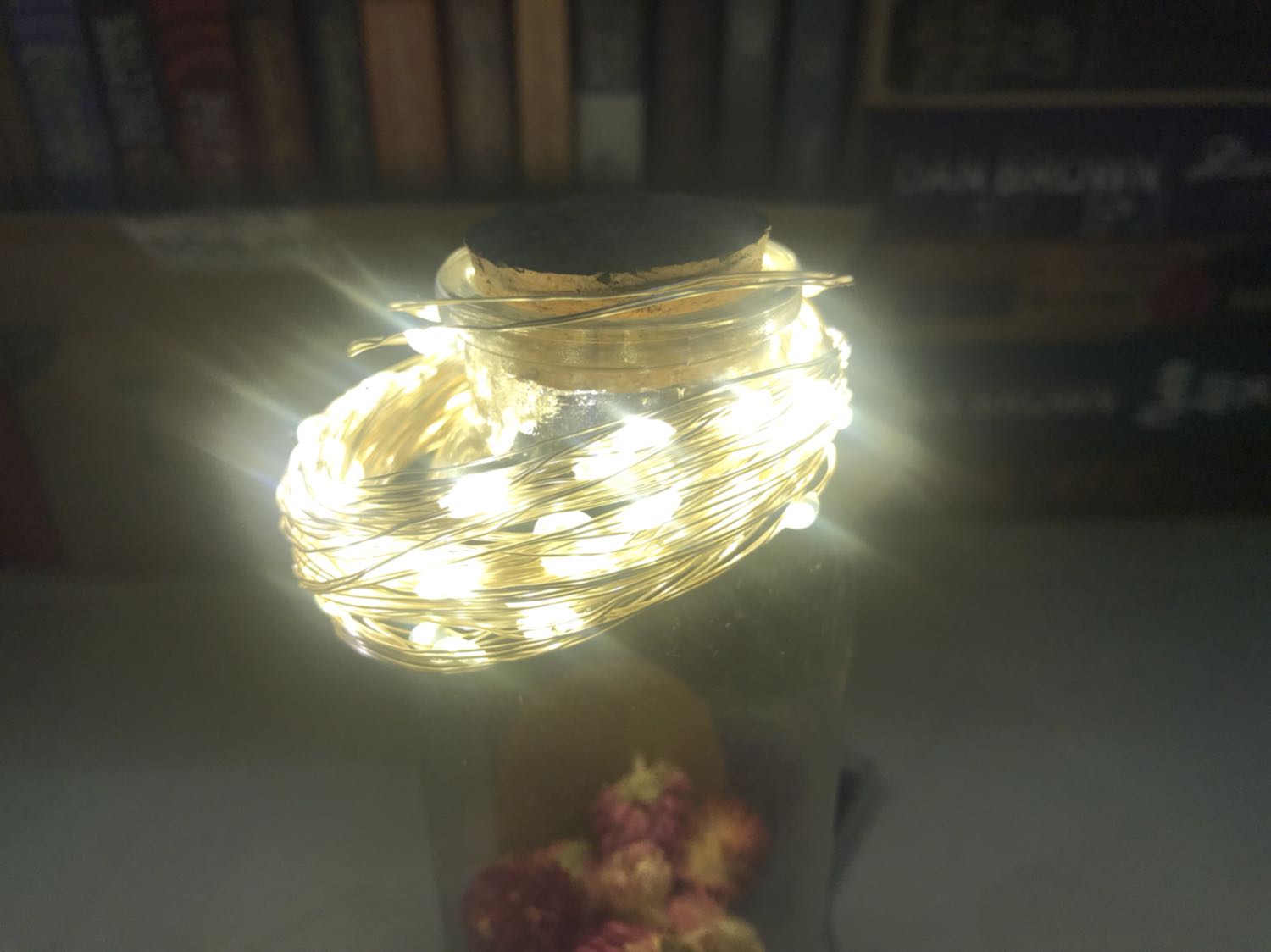 Sản phẩm đẹp, đóng gói cẩn thận. Mình rất hài lòng về sản phẩm