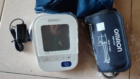 Máy rất đẹp mới (sx 6/2022) , dễ sử dụng hơn loại vòng bít kiểu cũ . Đo chính xác ,nhanh Rất hài lòng với sản phẩm này của Shop .