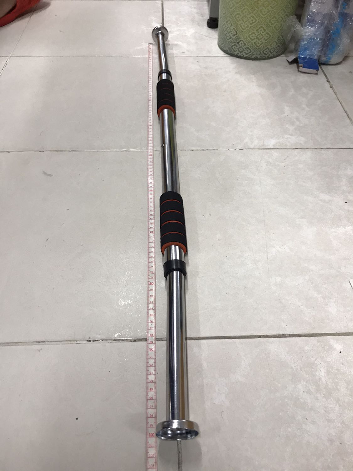 Vừa nhận hàng và kiểm tra thì thấy Quy cách không đúng 60_110cm nhưng thực tế chỉ có 60_100cm , chiều về gắn thử không vừa khung cửa nhà mình sẻ trả