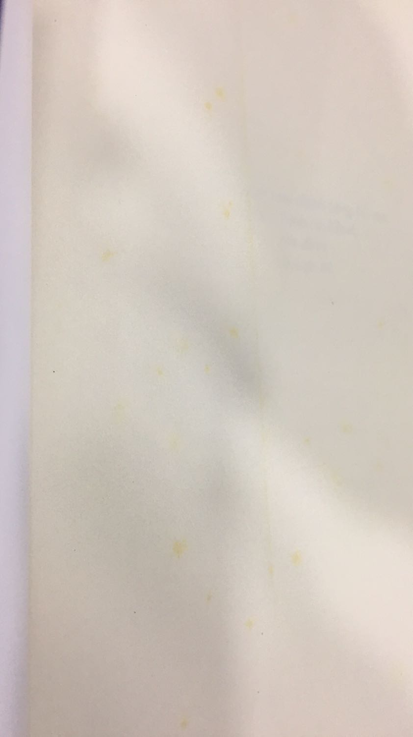 Đối với việc bỏ ra 300k mua cuốn sách mà nhận được một cuốn ố vàng như vậy thì kh thể chấp nhận ? Mong tiki có thể đổi cho tôi một cuốn sách có chất lượng hơn