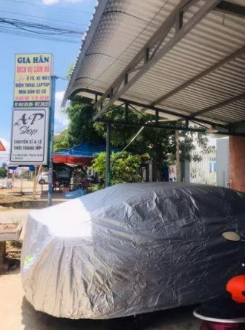 mình mua cho anh mình anh khen sản phảm rất là tốt  dùng rất vừa kích thước xe 
mình mua về dùng giống như anh mình kể dùng rất tốt 3 lớp chống nắng chống mưa chống cháy nhưng cháy mình chưa thử bao giờ mình sử dụng chống mưa chống nắng rất là ok luôn nha 
shop tư vấn rất nhiệt tình phục vụ rất tốt