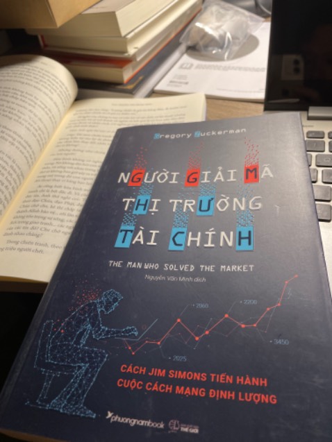 Bìa sách dày dặn, chữ in rõ nét, mới mua nhưng chưa kịp thẩm nội dung Bìa sách dày dặn, chữ in rõ nét, mới mua nhưng chưa kịp thẩm nội dung