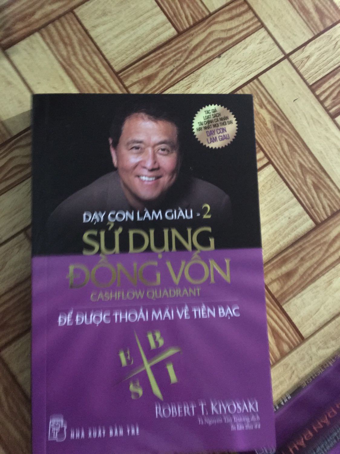 Cho 3 sao vì 1 số cuốn bị xước và cũ như quyển tập 10 và tập 1