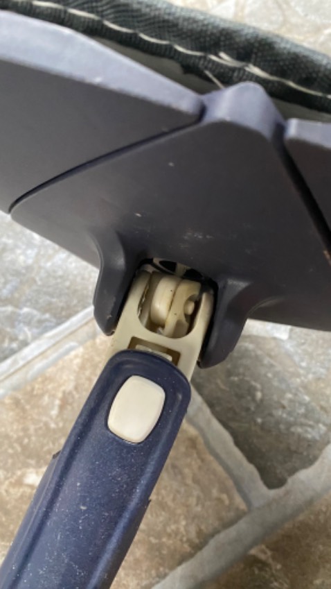 Sản phẩm chất lượng ko tốt. Mình dùng lần đaquf tiên thì đã bị gãy. Hay do tay khoẻ quá ko biết. 😢😢😢