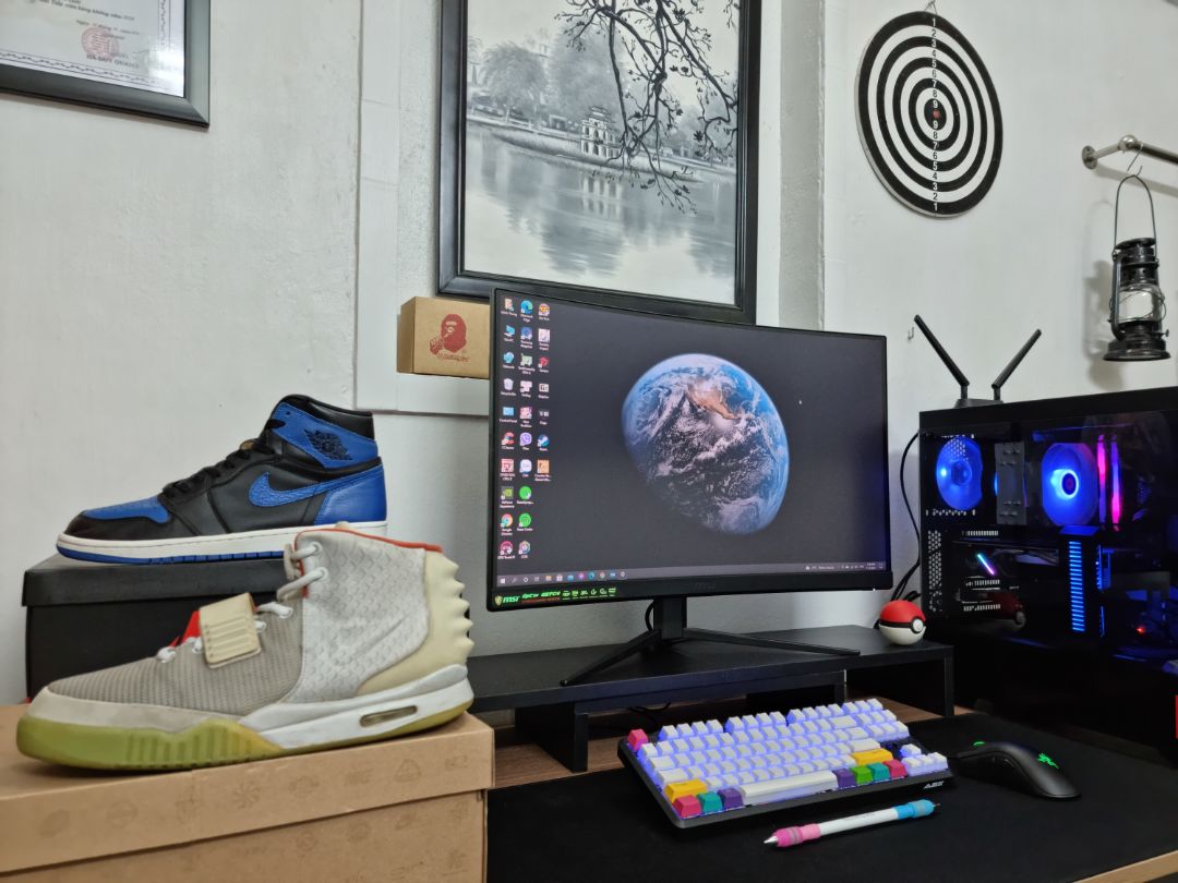 Rất ưng ý vì shop rep nhiệt tình giúp xử lý đơn hàng 
hàng đẹp không phải đồ dỏm nên ai đang tham khảo mua thì an tâm ?