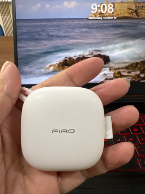 Đã dùng hơn tuần nay giờ mới viết đánh giá. Chất lượng âm thanh rất tốt, bắt Bluetooth nhanh, mượt. Shop chủ động inbox hướng dẫn sử dụng. Tiki giao hàng nhanh trong vòng 2h. Nói chung quá hài lòng cho một sản phẩm chỉ hơn 300k.