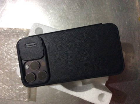 Ok. Ốp đẹp , bảo vệ tốt máy và Ống kính.