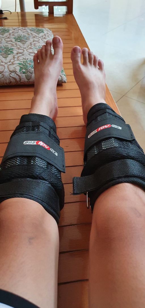 đặt tạ tay mua tạ chân, chả hiểu shop luôn