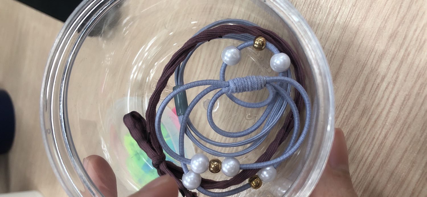 Rất đẹp. Mình đã mua 2 lần rồi. Dây buộc chắc chắn Rất đẹp. Mình đã mua 2 lần rồi. Dây buộc chắc chắn