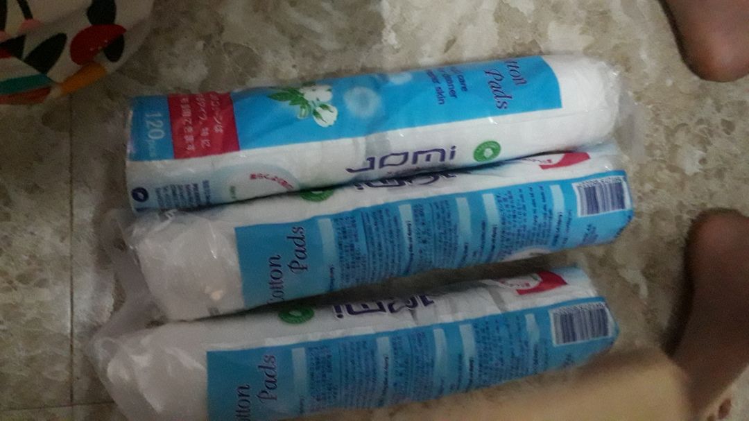 giao hàng nhanh .đóng gói cẩu thả .cho shop 4 sao .lần sau nhớ đóng hàng cẩn thận hơn