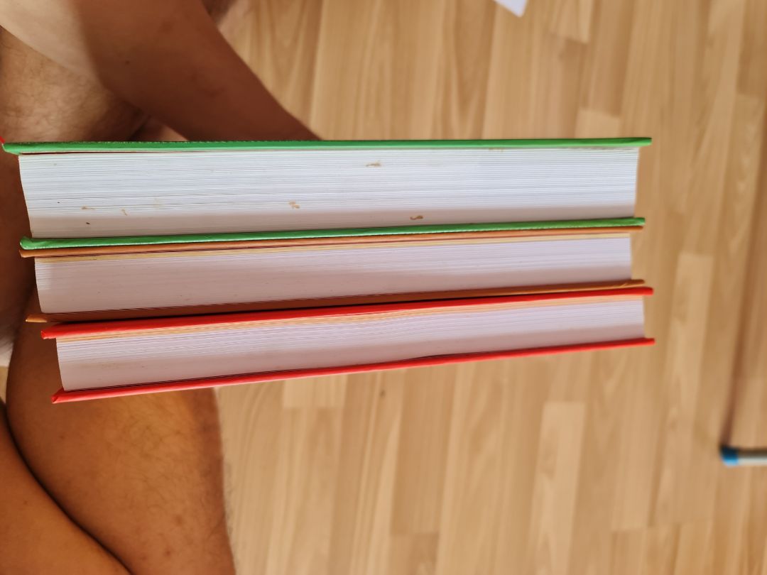 gói kĩ, giao nhanh, tiếc là sách bị củ.