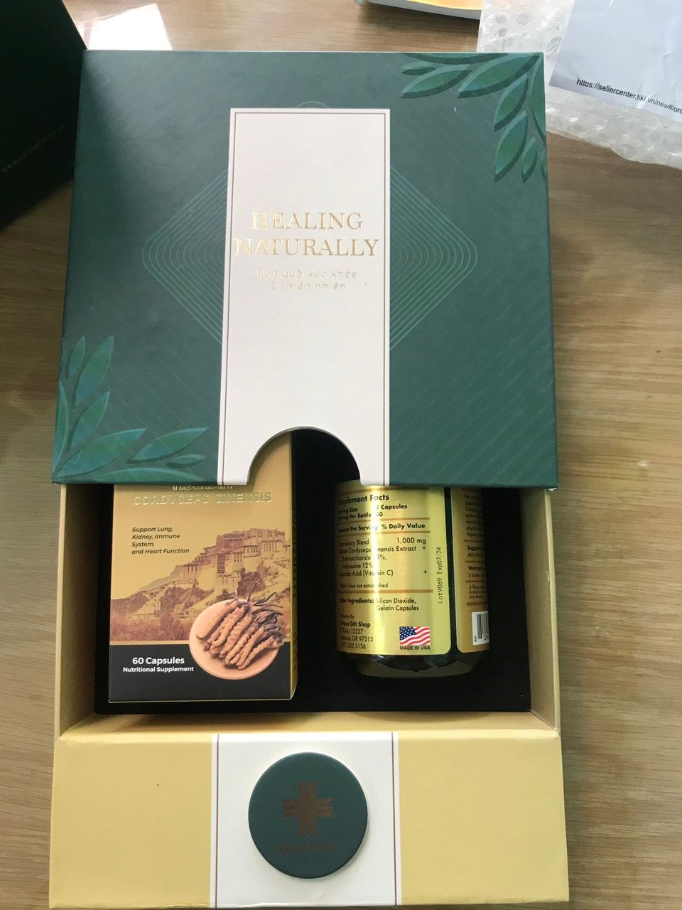 Sản phẩm đẹp hơn trong hình luôn mình mua làm quà tặng dịp lễ tết cho ông bà lớn tuổi. Mong ông bà nhiều sức khỏe, ông bà dùng hợp sẽ mua tiếp. Cám ơn shop.