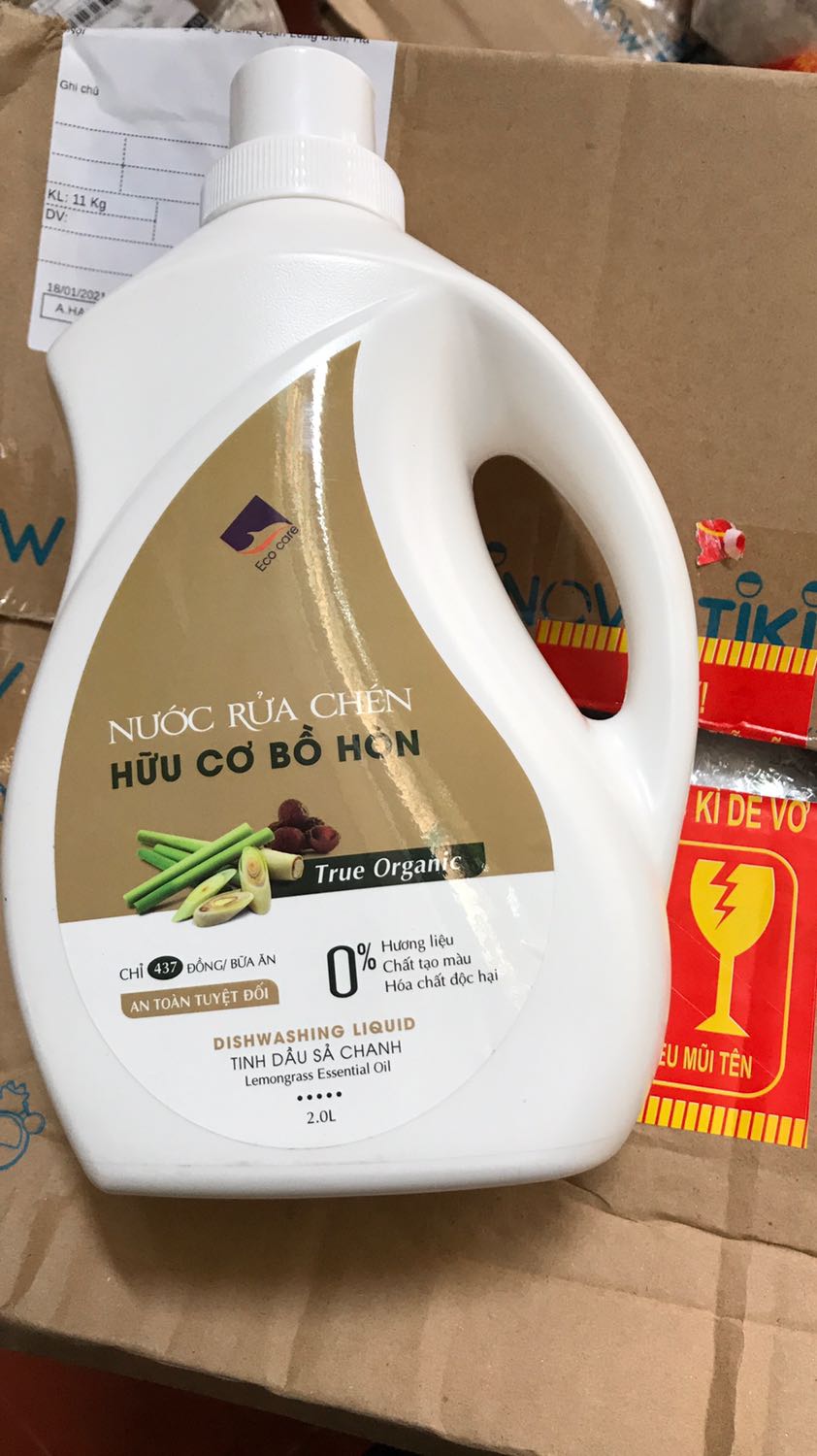 Minh dùng sản phẩm nước rửa bát ecocare lần này là thứ 3. Mình thấy sản phẩm dùng càng ngày càng thấy rất ok. So với lần đầu sản phẩm mình đánh giá về mùi thơm hơn, sạch hơn, dung dịch đặc sánh hơn. Nhưng cải thiện thêm phần bọt, sp tốt hơn nữa