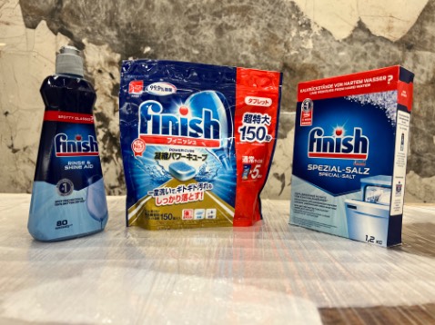 Rửa sạch, mùi dễ chịu. Nhưng không rõ lúc dùng có gỡ lớp màng bọc nylong ra không nhỉ? Hay để luôn vào dùng! Mình dùng cho máy rửa chén mini