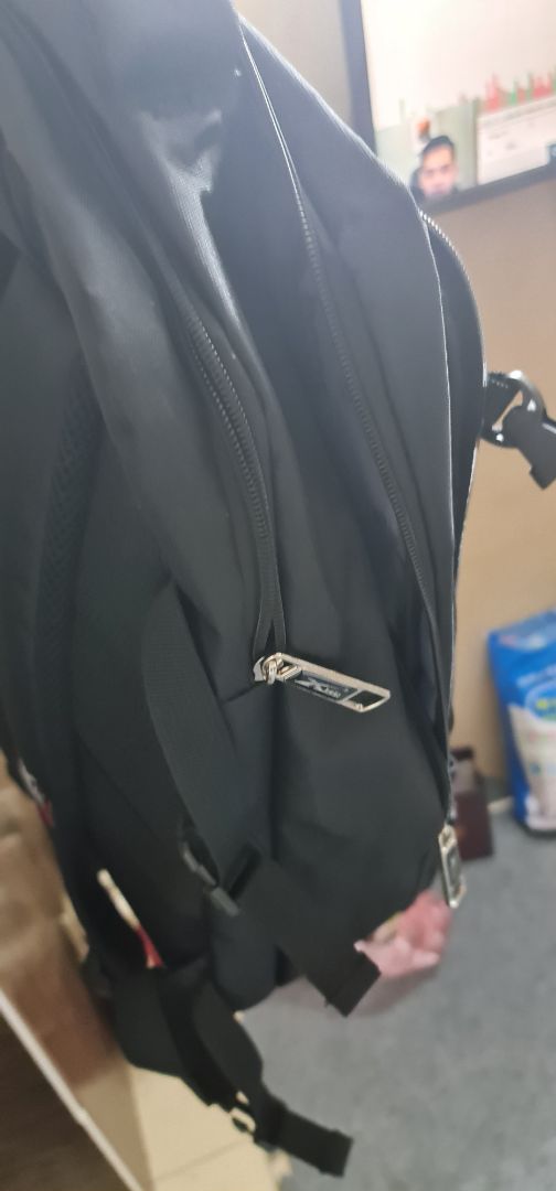 túi khá đẹp so với giá, gia công khá tỷ mỉ. phom dáng gọn, sức chứa khá phù hợp nhu cầu. Vượt kỳ bọng ban đầu.