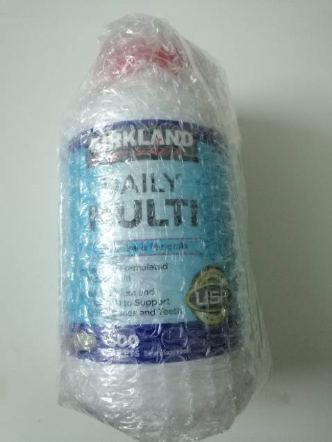 Shop đóng gói rất kỹ, CSKH tốt. Giá giảm dùng thử. Hàng chính hãng đã kiểm tra mã vạch, có tem phụ. Có thư cảm ơn của shop và hoá đơn. Thực phẩm bổ sung dùng lâu mới hiệu quả. Nên mua nhé.