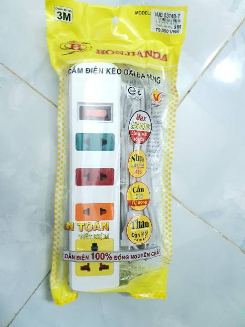 Giá dán trên sản phẩm là 79.000 đồng nhưng giá niêm yết trên trang Tiki ghi 80.000, giảm 47% , giá gốc là 150.000 đ, vậy giảm cái quái gì nhỉ? Vấn đề này, yêu cầu Tiki xem lại! Nếu tính cho chi li nhé, thì hơn 1000đ, không đáng là bao nhưng cái kiểu niêm yết giá, chua thêm phần giảm 47% là không trung thực, giảm chỗ nào chứ, (còn thêm 22.000 đ phí vận chuyển, siêng một chút,  ra siêu thị mua có ngay ) nếu không muốn nói là *** đảo khách hàng!
Sản phẩm mở ra thấy có chất lượng, bền hay không thì chưa biết. Giá cả niêm yết như trên thì không hài lòng chút nào!