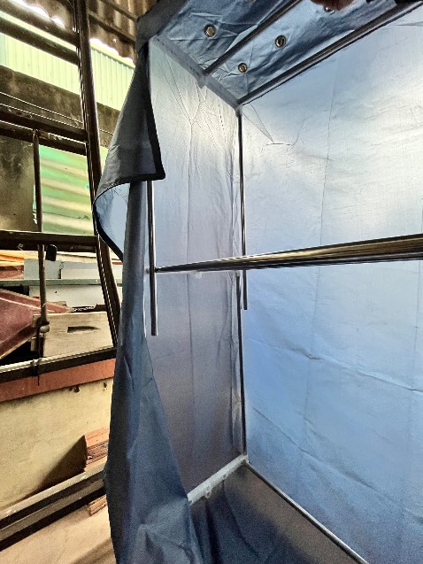 Giao hàng nhanh. Nhân viên giao vui vẻ.
Sản phẩm tốt, màu đẹp sạch như hình. Hi vọng dùng ổn. 
Tôi không biết cách lắp tủ sấy nhờ sự hỗ trợ nhanh chóng chu đáo của Tiki tôi đã lắp xong.
 Xin cảm ơn.