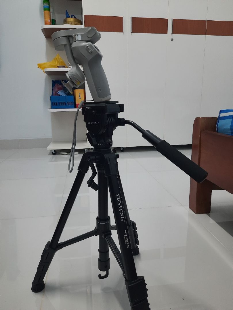 Hàng chất lượng, chắc chắn tương xứng với giá tiền. Nhưng lần này bưu điện bận chuyển phải nói là rất tệ. Trả trạng thái không thành công khi không gọi mình, tự ý chuyển bưu cục khi mình chưa đồng ý