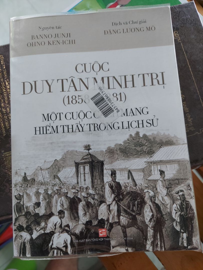 sách hay, nội dung súc tích, có sự so sánh các cuộc cách của các nước Châu Á khác thời hiện đại