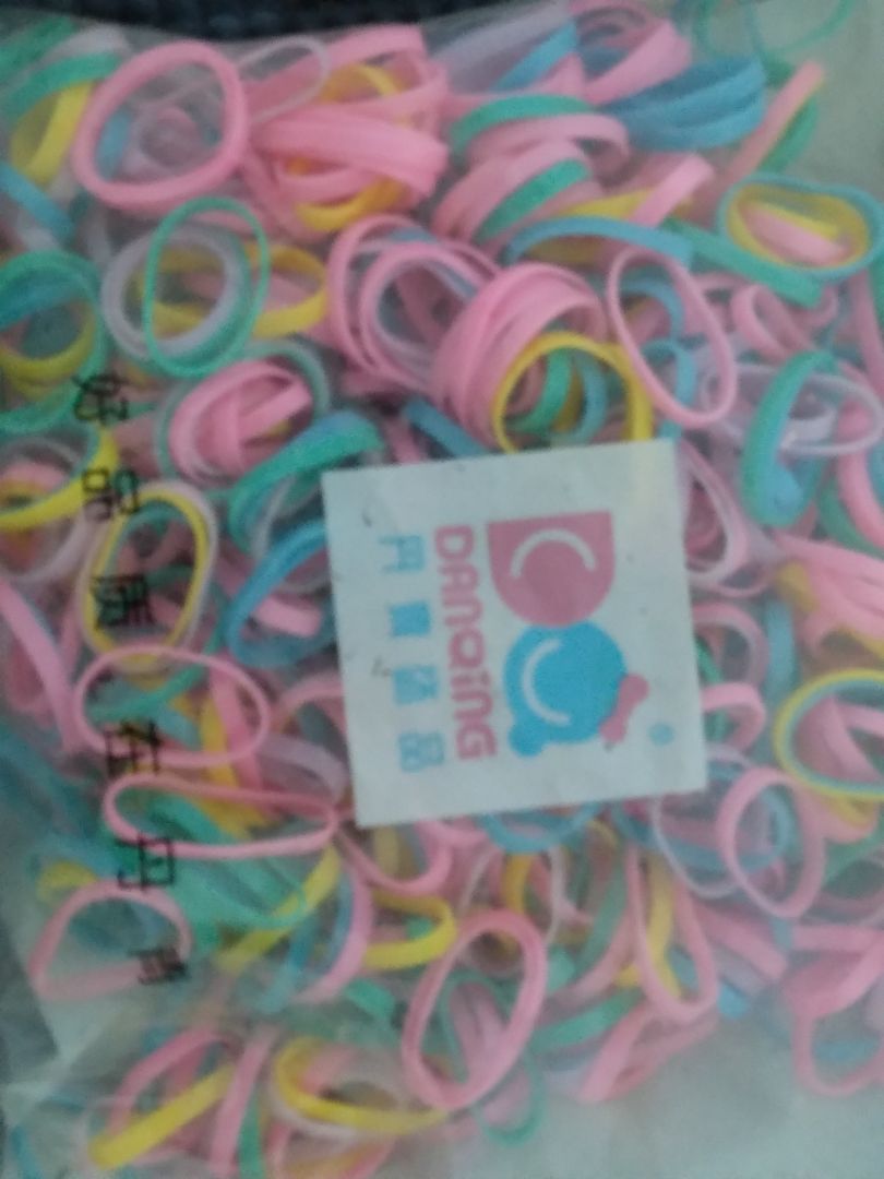 Độ co giãn tốt, màu sắc phù hợp, dễ dùng, nếu không khuyến mãi giá hơi mắc xíu, còn khuyến mãi thì ok