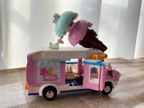 Sản phẩm rất dễ thương, màu sắc đẹp. Gửi hình bé nhà vừa ráp xong 🥰