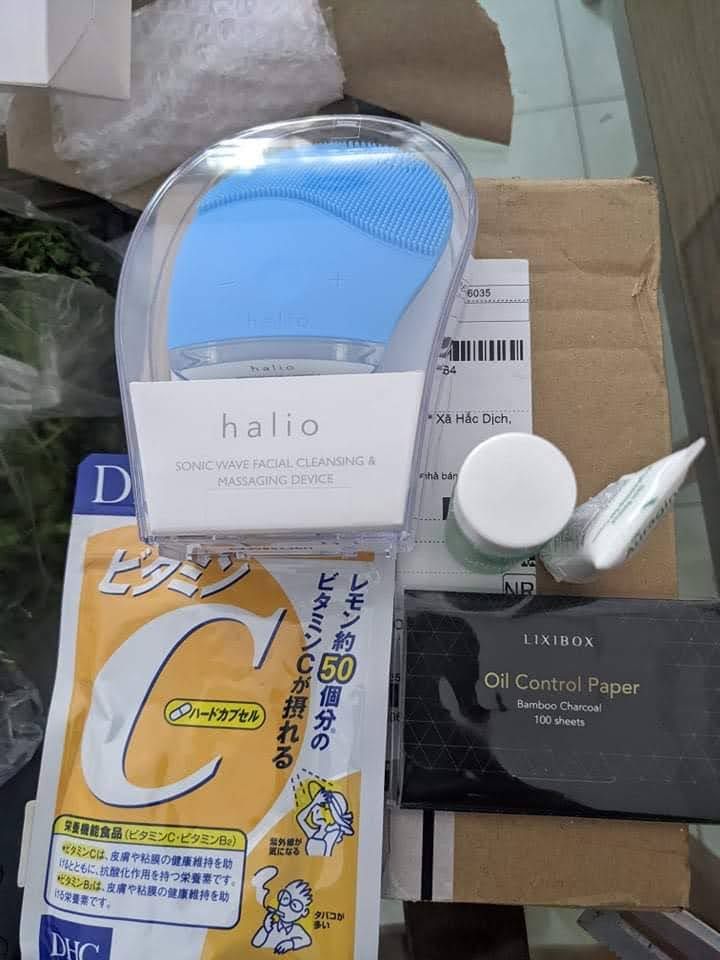 Gai hơi thô, ko mềm như mong đợi, tạm chấp nhận so với tầm giá. Máy ko tự ghi nhớ độ mạnh/nhẹ theo nhu cầu sử dụng, mỗi lần xài phải bấm lại. Không có đèn báo hoặc tín hiệu gì báo mức mạnh/nhẹ hiện tại, ko biết đâu là mạnh nhất/yếu nhất, cứ bấm mỏi tay thì dừng.