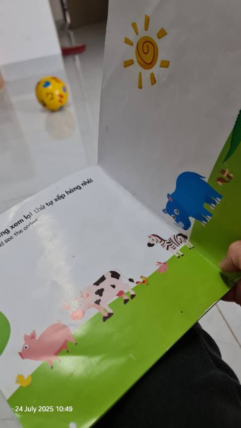 Sách rất đẹp và phù hợp v bé 1tuoi