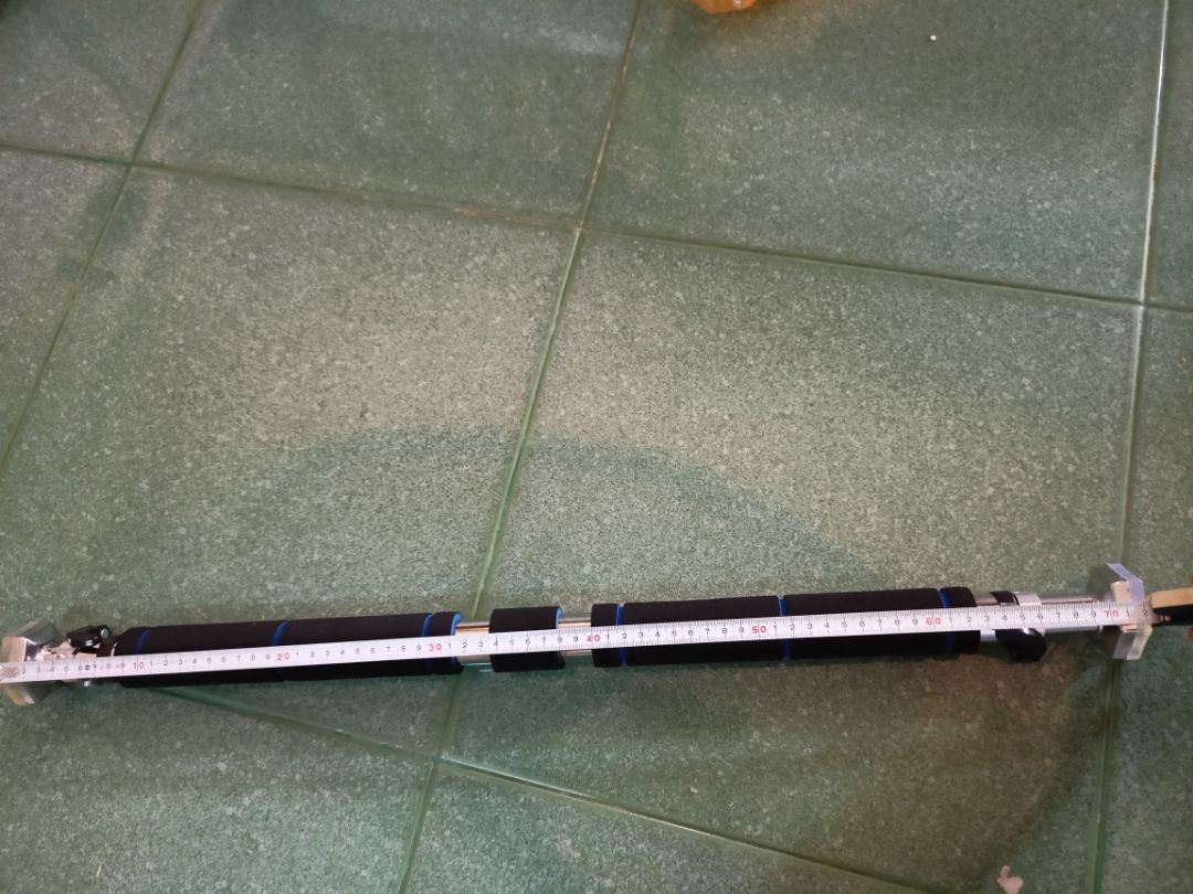 Ngắn nhất 65, dài nhất 72. Trong khi quảng cáo có thể lên đến hơn 90. Cửa nhà mình 90 thì thế này là không được rồi, sao mà dùng? Ngắn nhất 65, dài nhất 72. Trong khi quảng cáo có thể lên đến hơn 90. Cửa nhà mình 90 thì thế này là không được rồi, sao mà dùng?