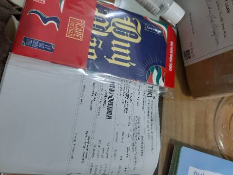 Mua hàng Tiki bao nhiêu năm.. lần 2 thất vọng..Mình đặt kem dưỡng môi...sản phẩm ở trên..mà nhận được 1 chai nước tẩy trang..
Shop vui lòng giải quyết sự nhầm lẫn này giúp mình nhé. Mua hàng Tiki bao nhiêu năm.. lần 2 thất vọng..Mình đặt kem dưỡng môi...sản phẩm ở trên..mà nhận được 1 chai nước tẩy trang..
Shop vui lòng giải quyết sự nhầm lẫn này giúp mình nhé.