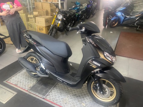 Xe mới 100% chính hãng, đầy đủ giấy tờ. Nói chung xứng đáng 5 sao.