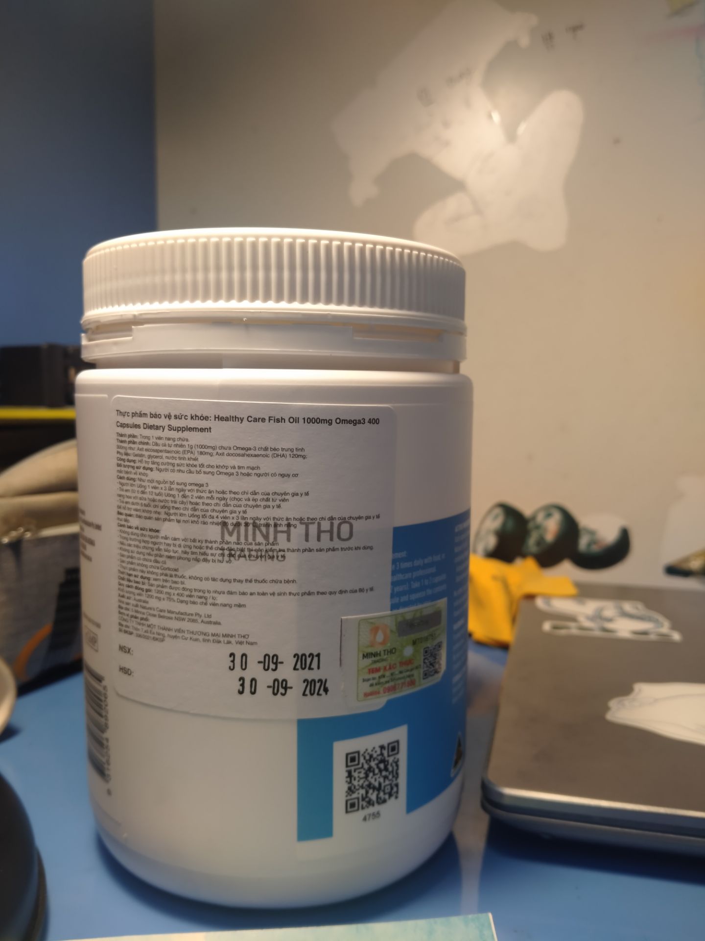 đã check qua 2 lớp: 1. tem xác thực tổng đài *** 8077, và mã qr trên hộp và thấy khớp. Ngoài ra nhắn tin hỏi, shop trả lời nhiệt tình+ giá cả phải chăng. đã check qua 2 lớp: 1. tem xác thực tổng đài *** 8077, và mã qr trên hộp và thấy khớp. Ngoài ra nhắn tin hỏi, shop trả lời nhiệt tình+ giá cả phải chăng.