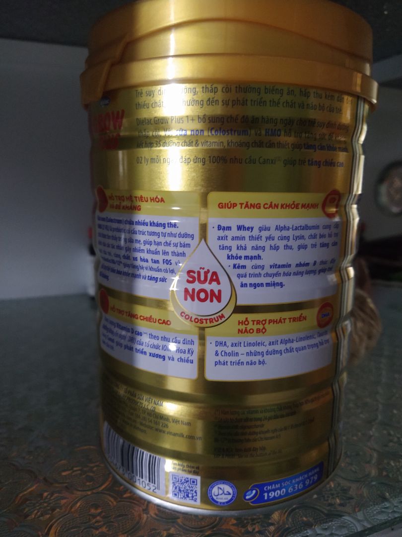 giao hàng nhanh đóng gói kỉ lắm sp ko bị móp méo,chưa cho bé sử dụng vì còn sữa cũ nhưng thấy bao bì sp đẹp hi vọng bé uống sẽ cải thiện đc cân nặng