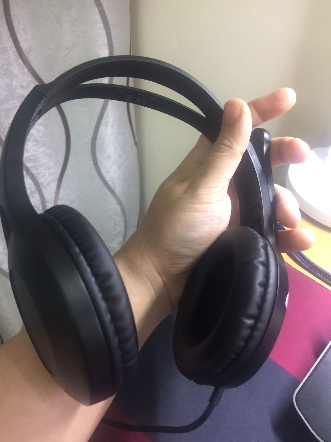 Hàng chuẩn chính hãng, nghe rất thích. Jack Usb rất tiện lợi. Rất ưng ý. Hàng chuẩn chính hãng, nghe rất thích. Jack Usb rất tiện lợi. Rất ưng ý.