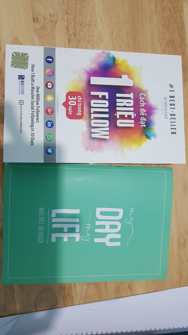 sách in đẹp đóng gói cẩn thận. thích nhất dc tặng quyển sổ tay mục tiêu rất hữu ích , thấy thiện cảm.